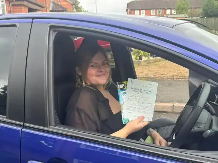 kiera – PassLee pupil Kiera, PassLee pupil, celebrating passing her driving test